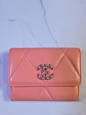 CHANEL Salmon Pink Quilted Lambskin Chain CC Flap Wallet - NEW in BOX